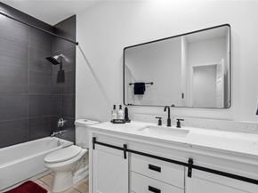 2025 Colquitt Street A, Houston TX 77098