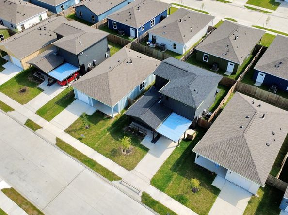 9916 Dipping Woods Street, Houston TX 77076