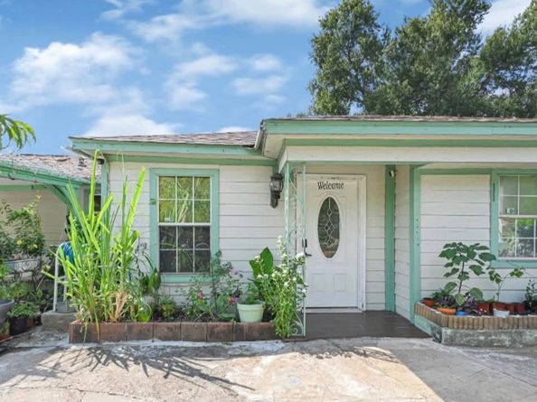 7314 Arnim Street, Houston TX 77087