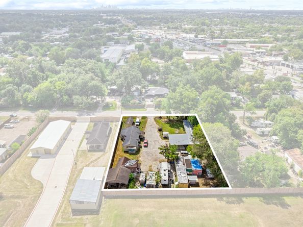 129 Holtman Street, Houston TX 77060