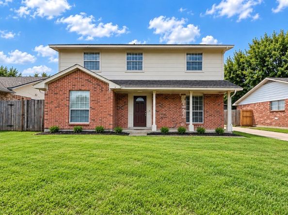 11630 Sageglen Drive, Houston TX 77089