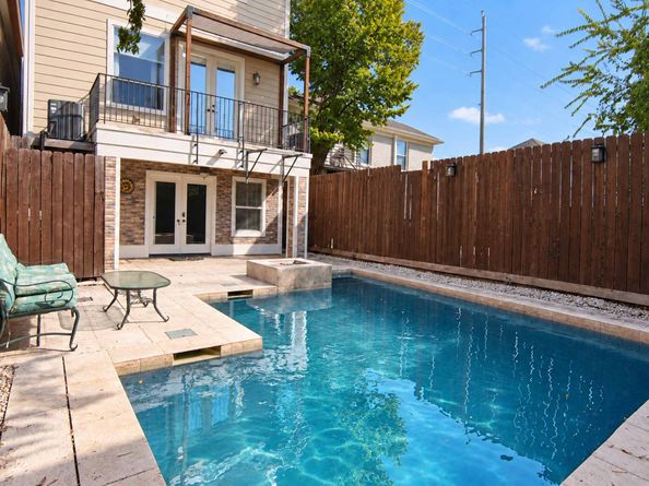 1716 Dunlavy Street, Houston TX 77006