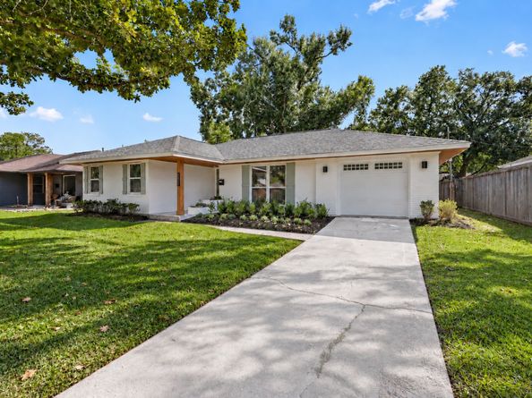 2311 Cheshire Lane, Houston TX 77018