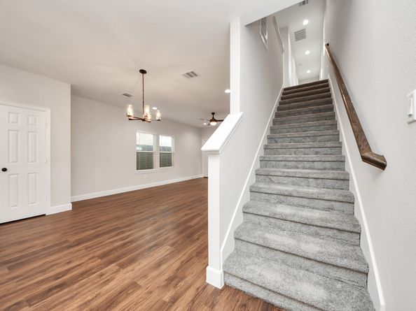 6910 J W Peavy Drive, Houston TX 77011