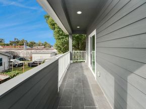 6910 J W Peavy Drive, Houston TX 77011