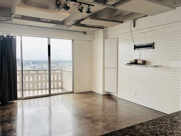 2016 Main Street 1822, Houston TX 77002