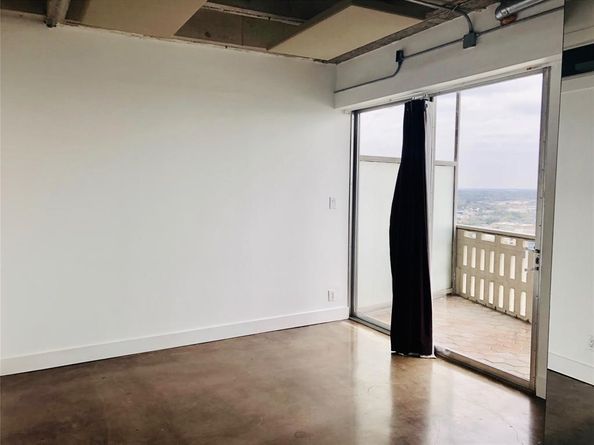 2016 Main Street 1822, Houston TX 77002