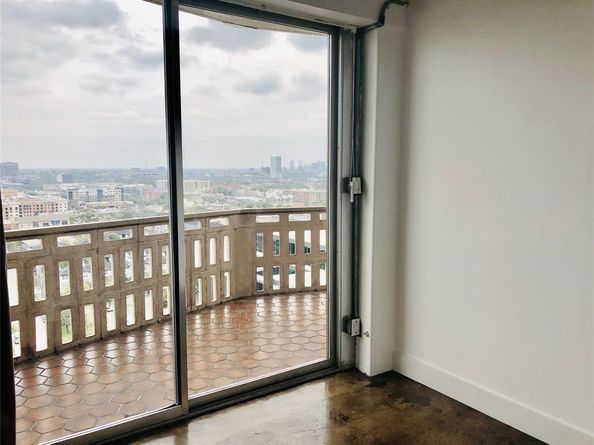 2016 Main Street 1822, Houston TX 77002