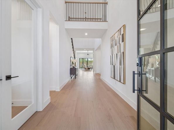 1225 Du Barry Lane, Houston TX 77018