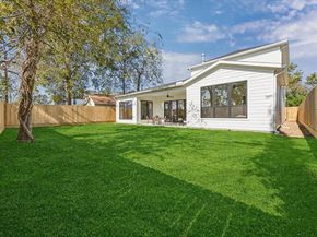 1225 Du Barry Lane, Houston TX 77018