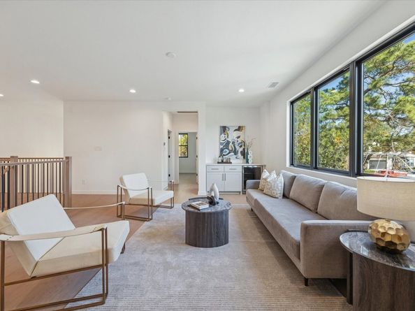 1225 Du Barry Lane, Houston TX 77018