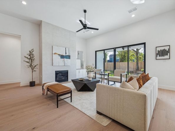 1225 Du Barry Lane, Houston TX 77018