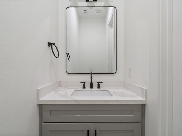 9003 Comal Street, Houston TX 77051