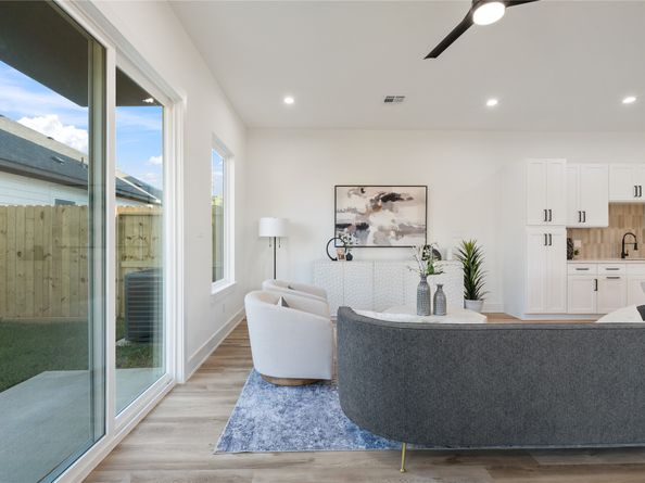 9003 Comal Street, Houston TX 77051