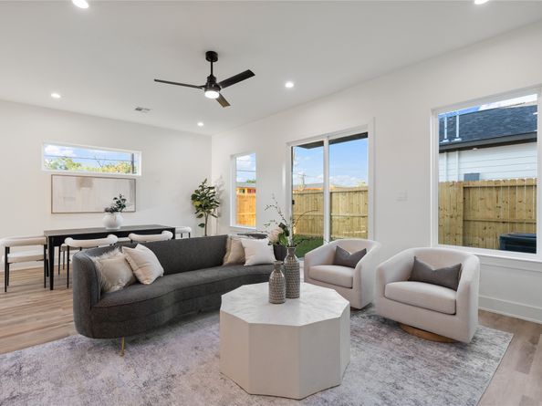 9003 Comal Street, Houston TX 77051