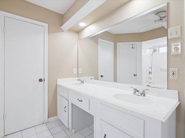 11534 Cypresswood Drive, Houston TX 77070