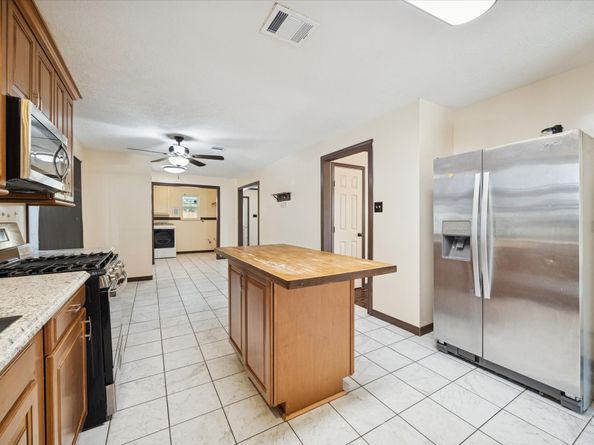 11534 Cypresswood Drive, Houston TX 77070