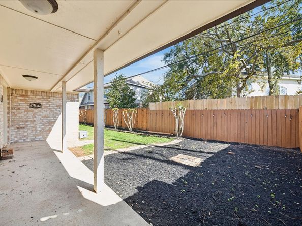 11534 Cypresswood Drive, Houston TX 77070