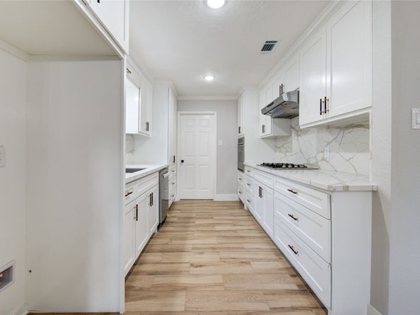 9719 Lawngate Drive, Houston TX 77080