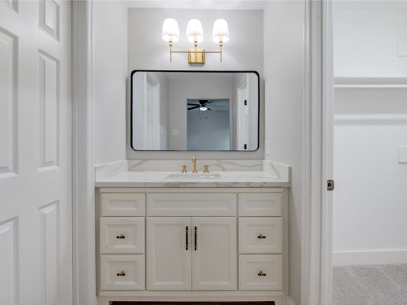 9719 Lawngate Drive, Houston TX 77080