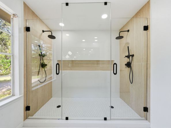 82 N Apple Springs Circle, The Woodlands TX 77382