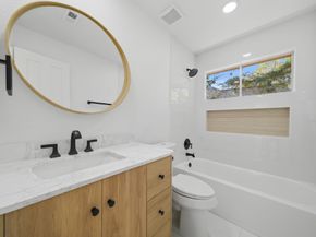 82 N Apple Springs Circle, The Woodlands TX 77382