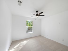 82 N Apple Springs Circle, The Woodlands TX 77382