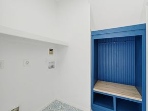 82 N Apple Springs Circle, The Woodlands TX 77382