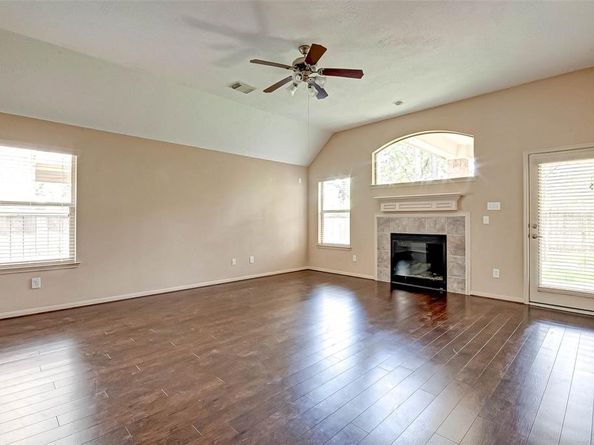 31 Pleasant Point Place, Spring TX 77389