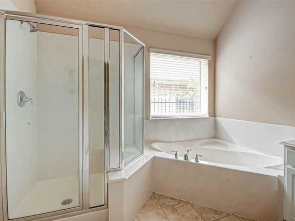 31 Pleasant Point Place, Spring TX 77389