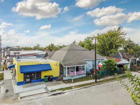 815 Quitman Street, Houston TX 77009