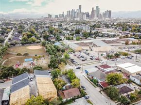 815 Quitman Street, Houston TX 77009