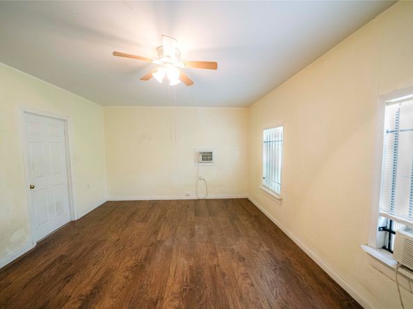 815 Quitman Street, Houston TX 77009