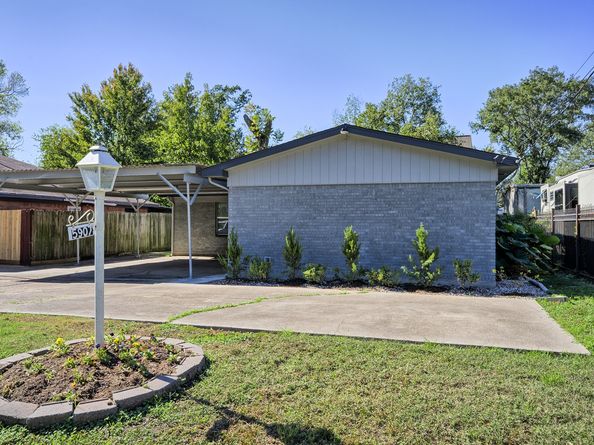 5907 Nancy Ann Street, Houston TX 77009