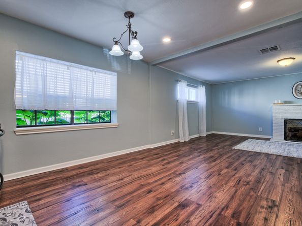 5907 Nancy Ann Street, Houston TX 77009