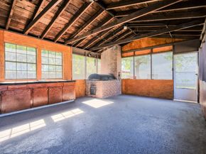 5907 Nancy Ann Street, Houston TX 77009