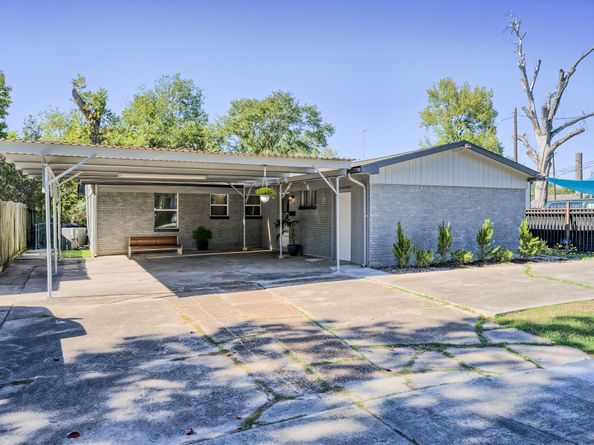 5907 Nancy Ann Street, Houston TX 77009
