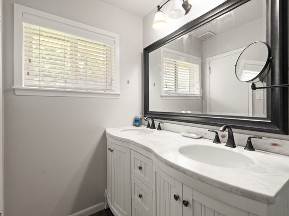 5318 Imogene Street, Houston TX 77096