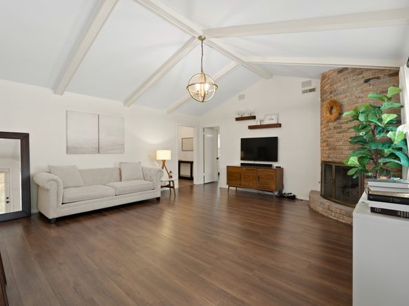 5318 Imogene Street, Houston TX 77096