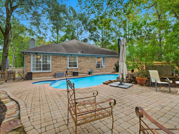60 W Twinberry Place, The Woodlands TX 77381