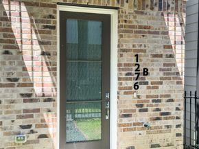 1276 N Post Oak Road B, Houston TX 77055