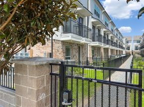 1276 N Post Oak Road B, Houston TX 77055