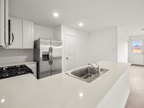 25613 Rose Creek Drive, Cleveland TX 77328