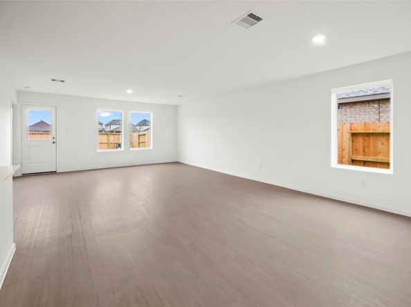 25613 Rose Creek Drive, Cleveland TX 77328