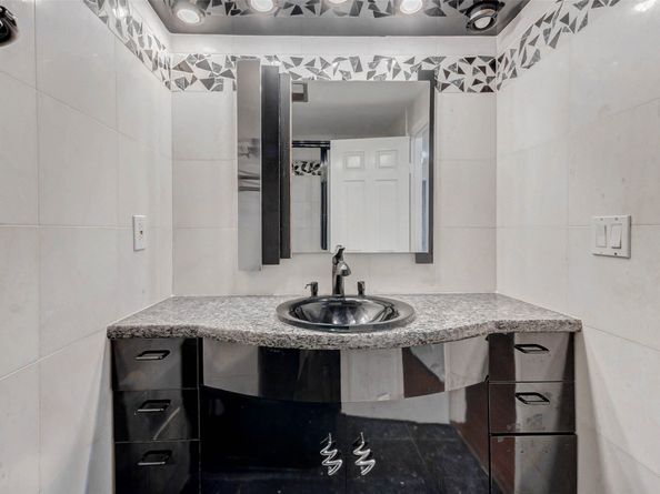 2001 Holcombe Boulevard 206, Houston TX 77030