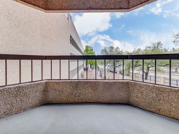 2001 Holcombe Boulevard 206, Houston TX 77030