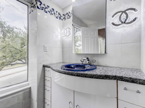 2001 Holcombe Boulevard 206, Houston TX 77030