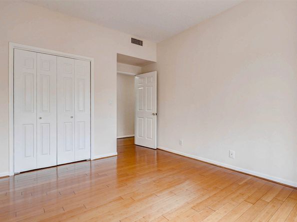 2001 Holcombe Boulevard 206, Houston TX 77030