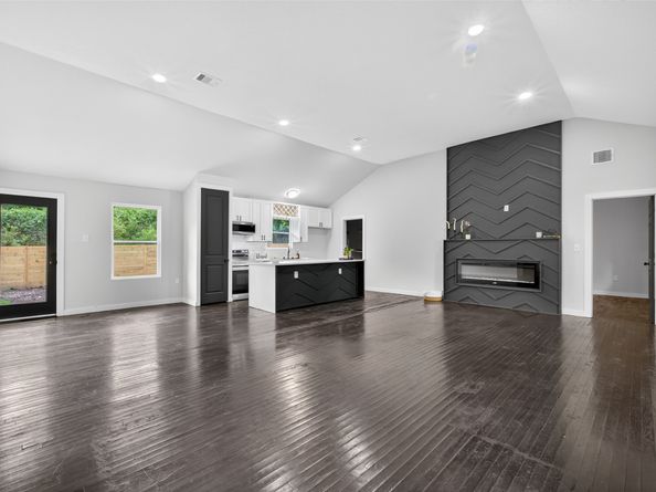 209 Leago Street, Houston TX 77022