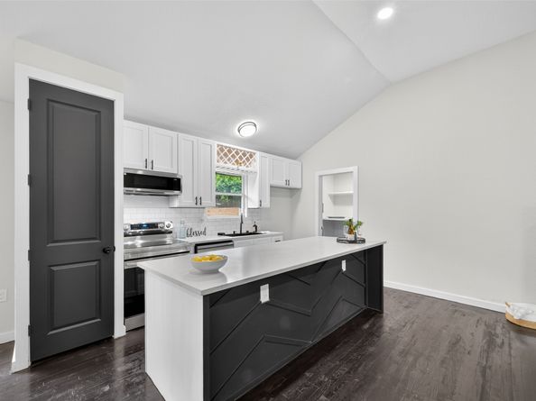 209 Leago Street, Houston TX 77022